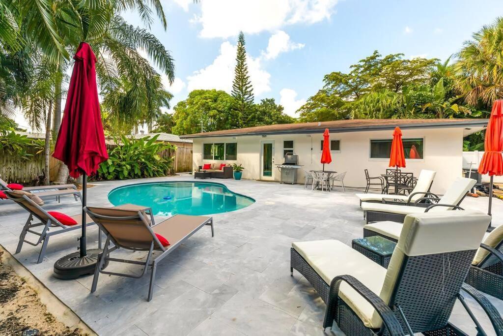 Private Oasis With Pool Near Beaches, Dining & Las Olas フォート・ローダーデール エクステリア 写真